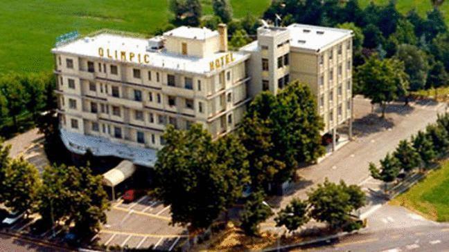 Hotel Olimpic Castel Maggiore Kültér fotó